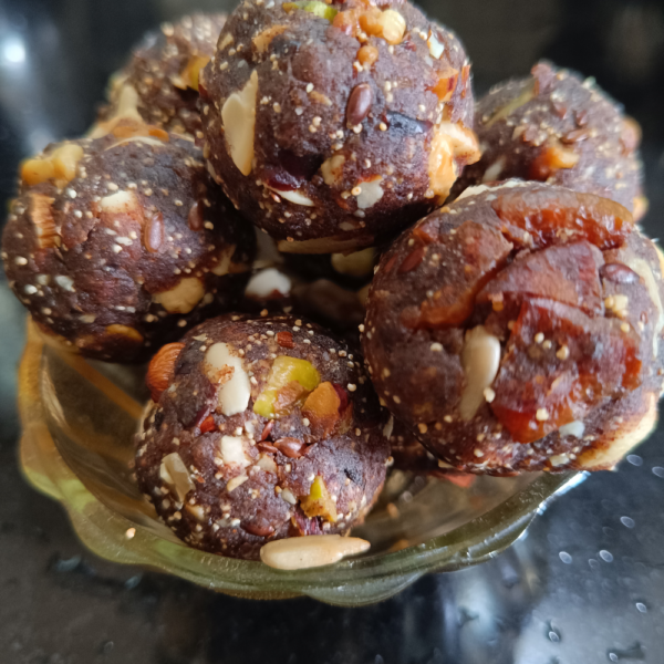 Dry Fruits & Seeds Honey Laddu